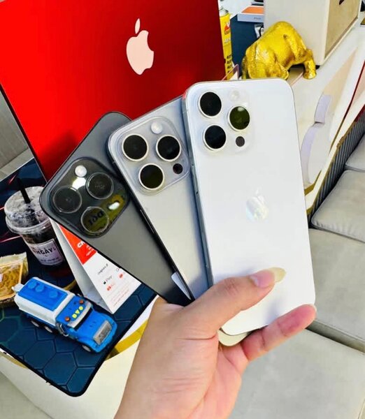 iPhone 15 Pro Max - Neuf