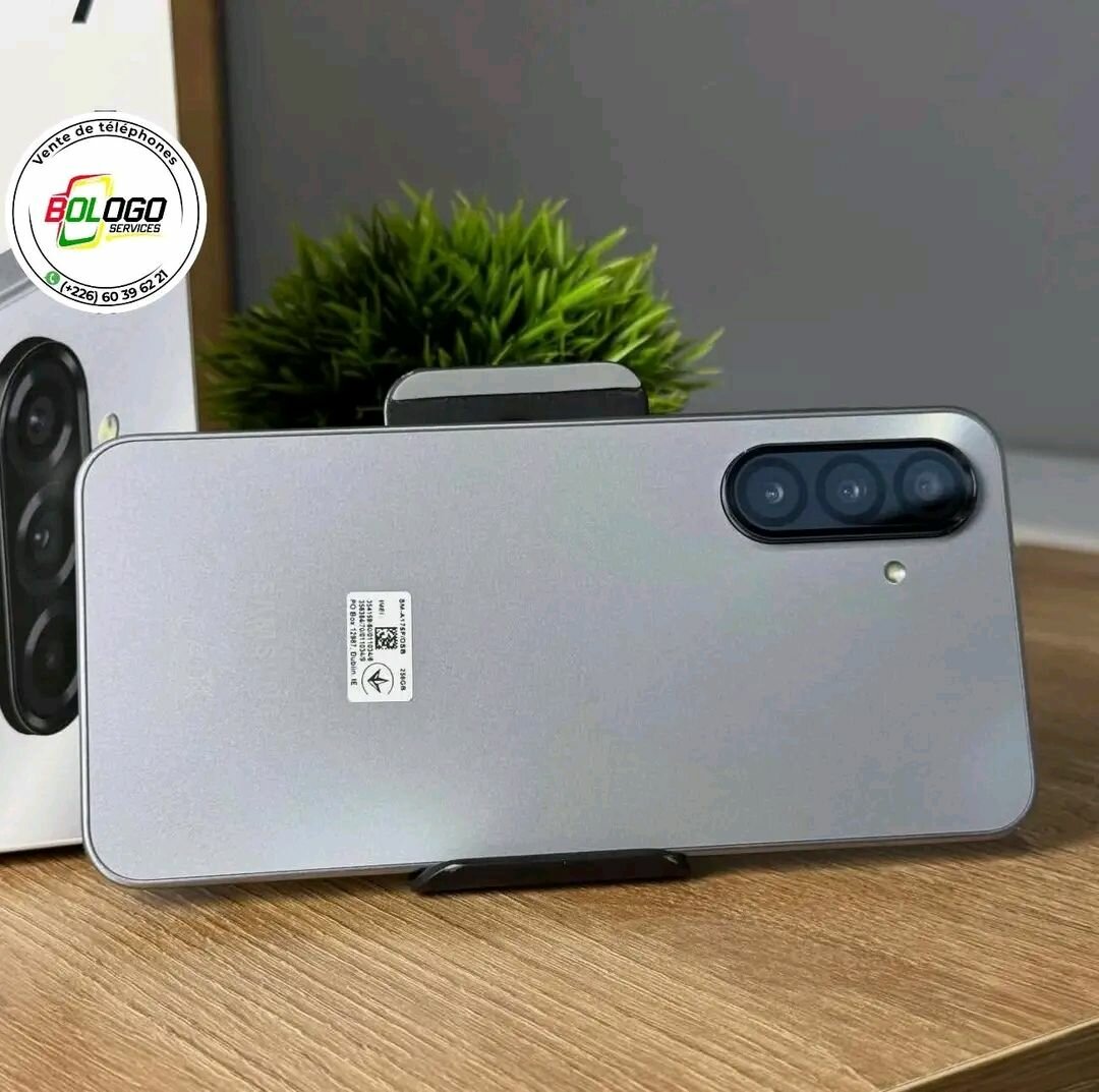 Samsung Galaxy A17 - Téléphone Portable