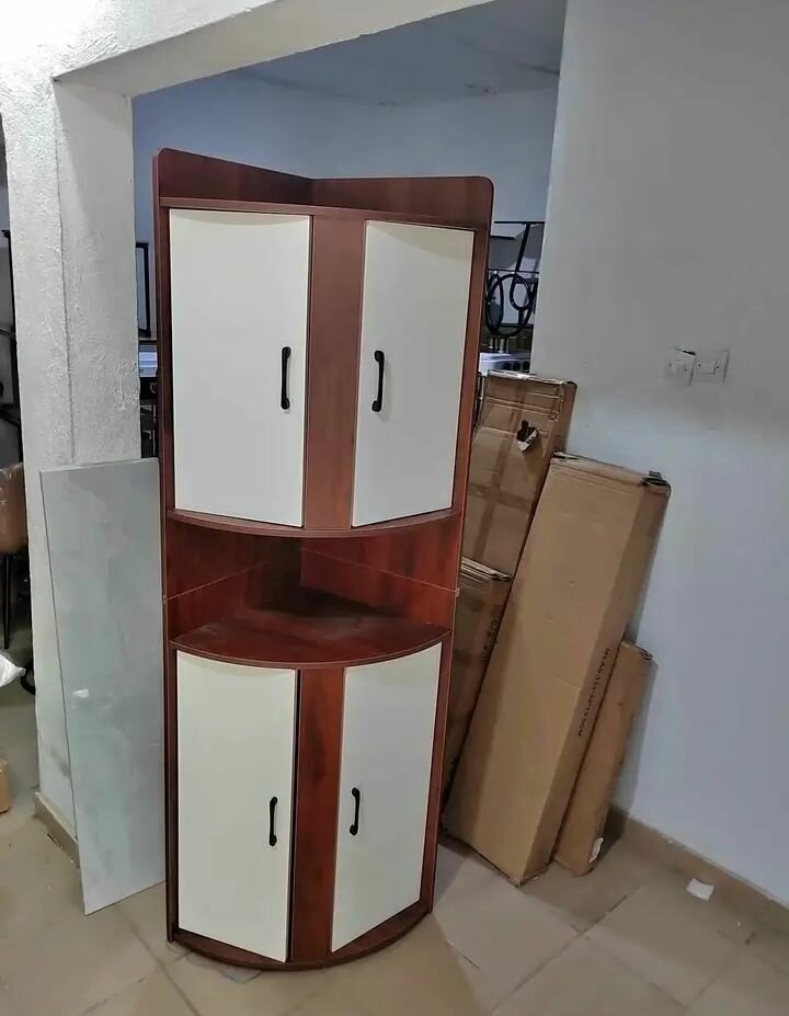 Armoire d'angle en bois moderne