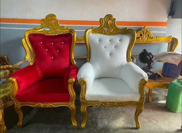 Fauteuil de luxe en velours rouge et blanc