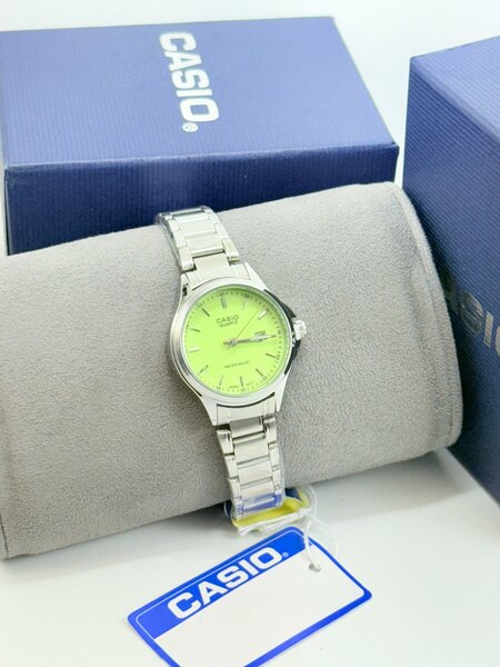 Montre Casio Acier Élégante