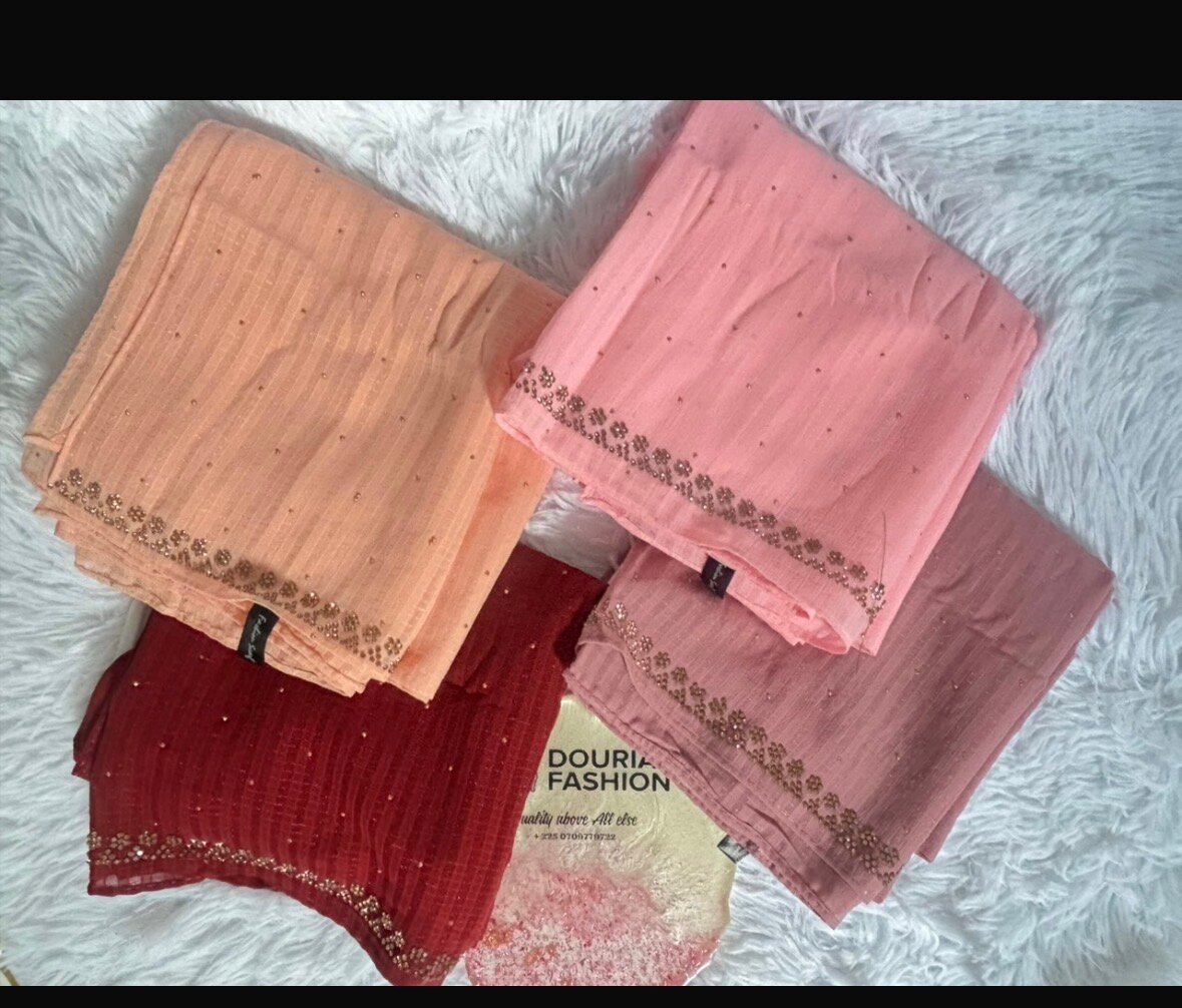 Hijab en mousseline strass