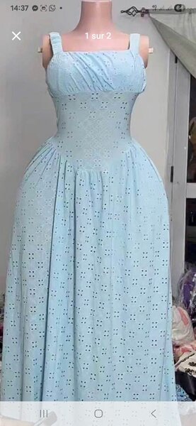 Robe longue élégante en mousseline