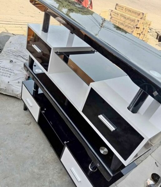 TV meuble moderne blanc et noir