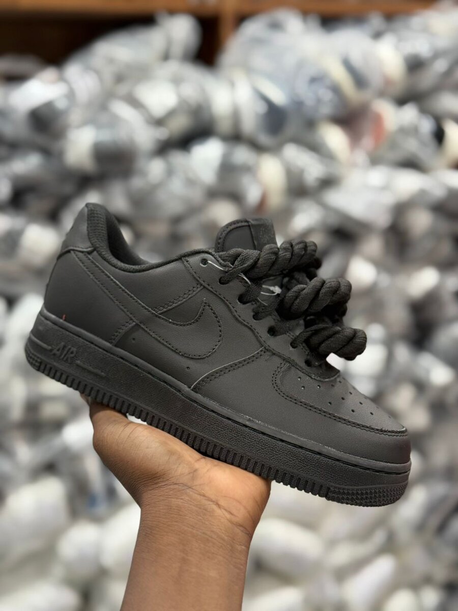 Baskets Air blanches et noires