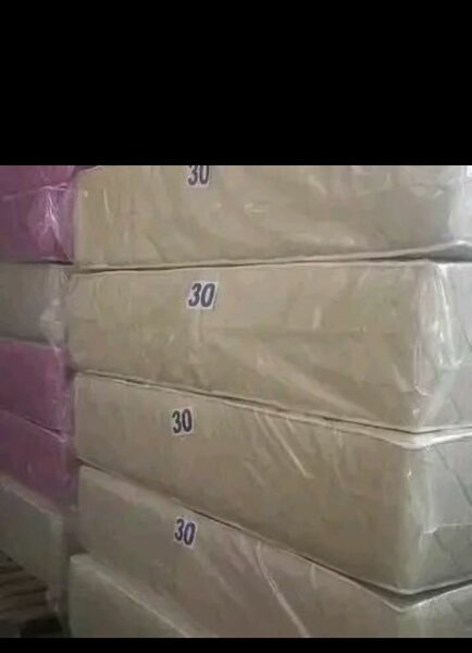 Matelas mémoire de forme confortable 30cm