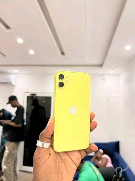 Apple iPhone jaune