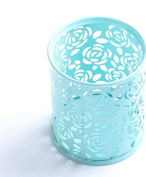 Pot à crayons ajouré design