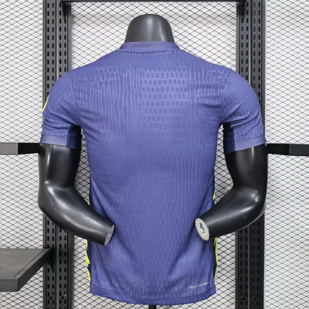 ATM extérieur 25/26