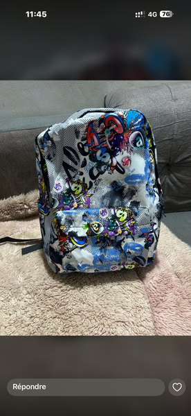 Sac à dos graffiti moderne