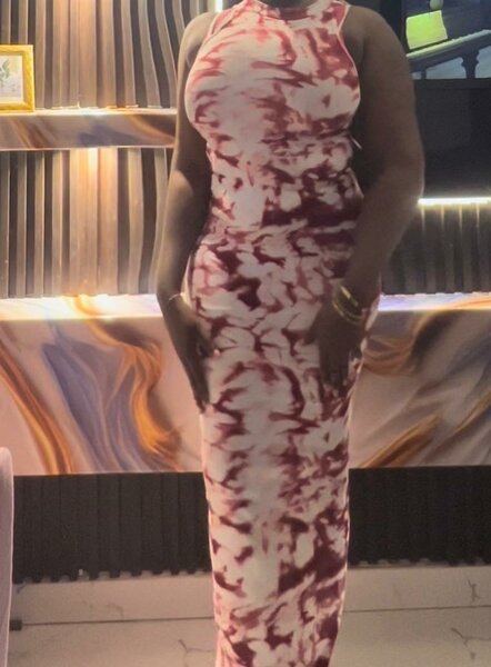 Robe tie-dye rouge et blanc