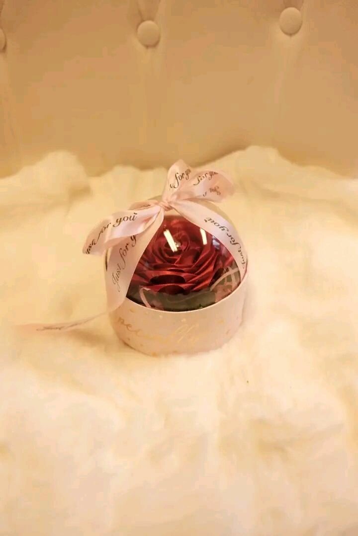 Fleurs artificielles avec nounours