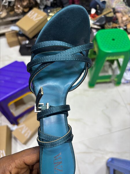 Sandales en cuir élégantes femme