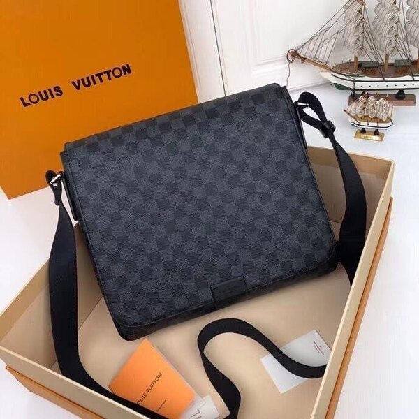 Sacoche Louis Vuitton