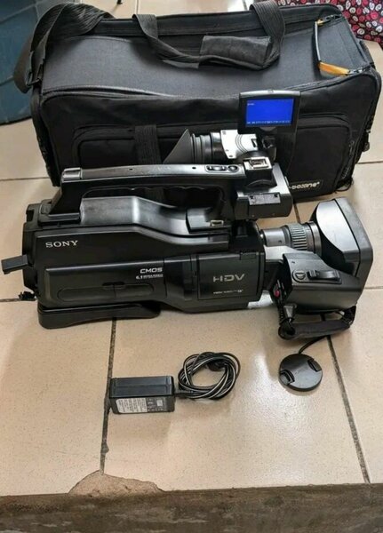 Caméscope Sony HDV avec accessoires
