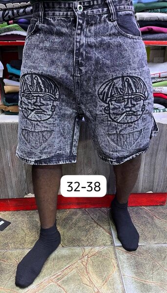 Jean homme taille courte