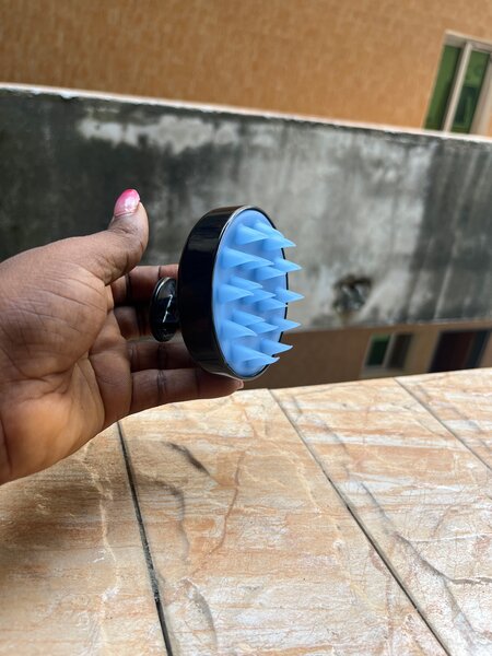 Brosse Massage Cuir Chevelu