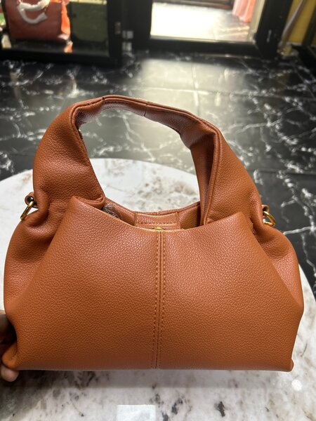 Sac à main cuir élégant