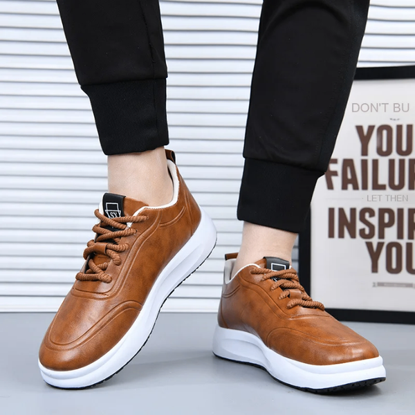 Chaussures de sport en cuir marron