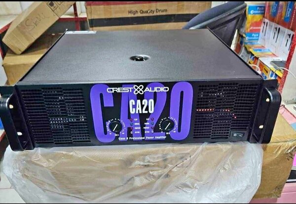Crest Audio CA20 Amplifier