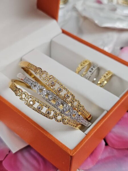 Ensemble de bijoux en plaqué or