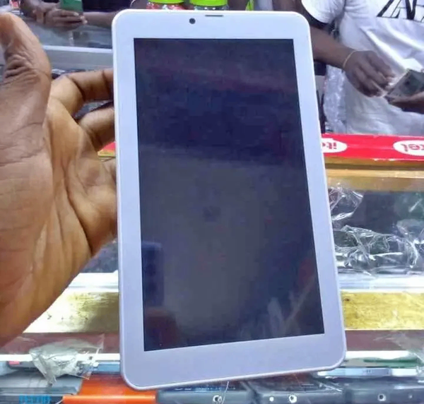 Tablette tactile blanche