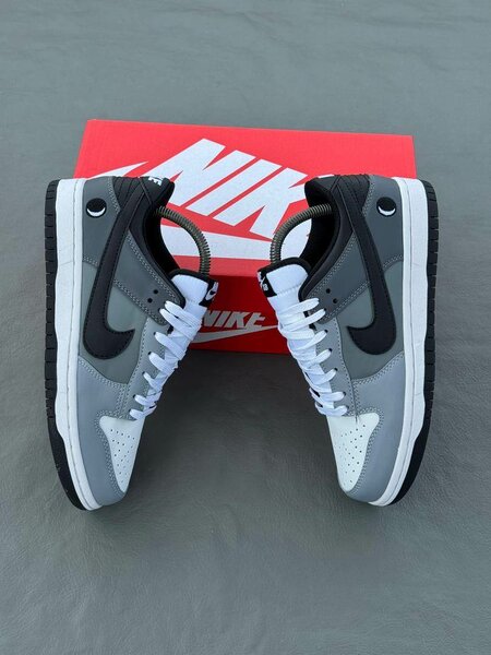 Chaussures Nike Gris et Noir