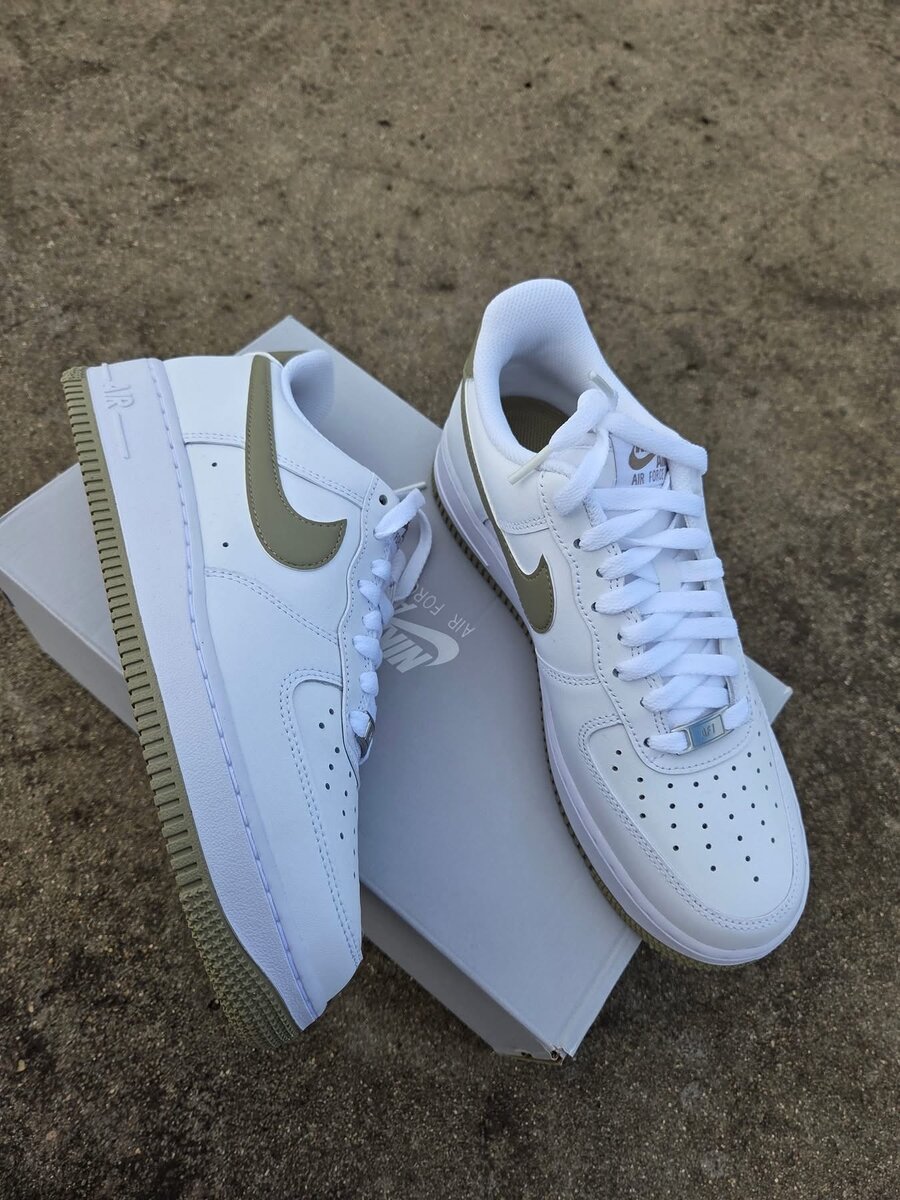 Nike Air Force 1 Blanche et Olive