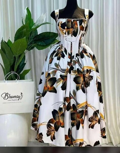 Robe bustier longue fleurs marron