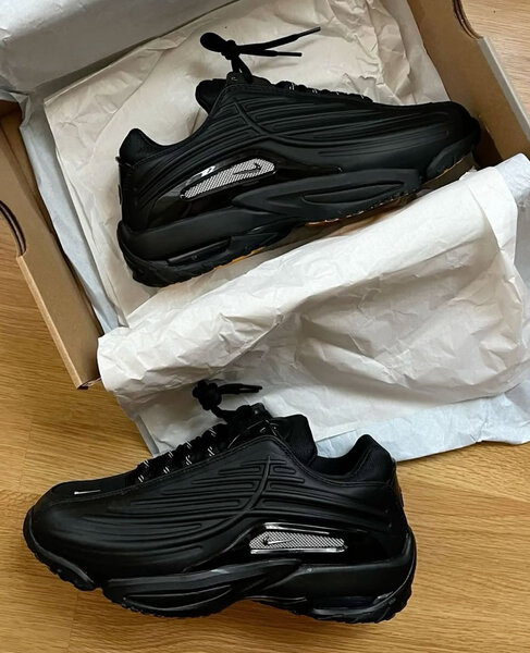 Sneakers Noires Futuristes Homme