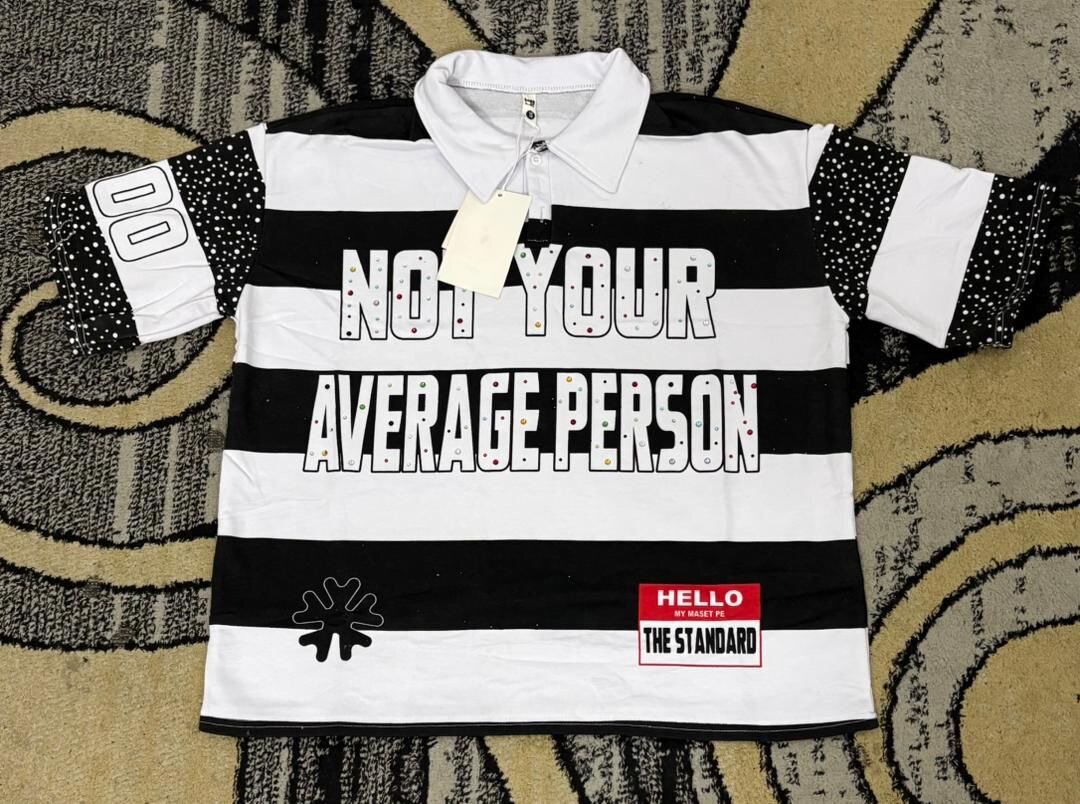 T-shirt à rayures décontractée