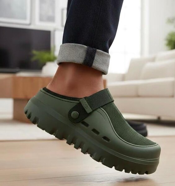 Chaussures UGG en caoutchouc