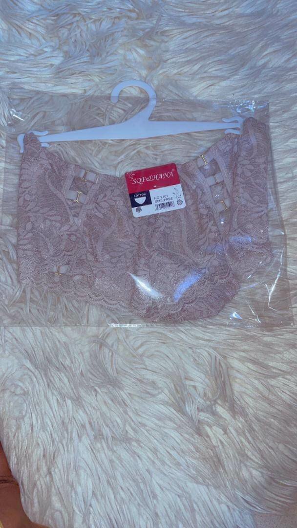 Ensemble de lingerie en dentelle