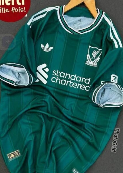 T-shirt de foot Liverpool adidas vert