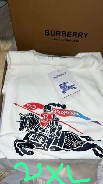 T-shirt de designer exclusif