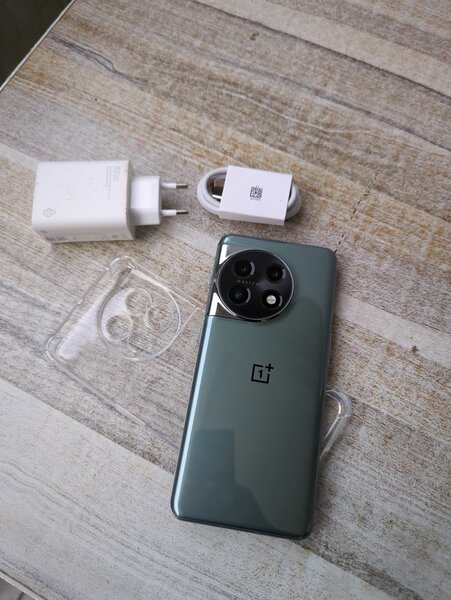 OnePlus Smartphone 5G