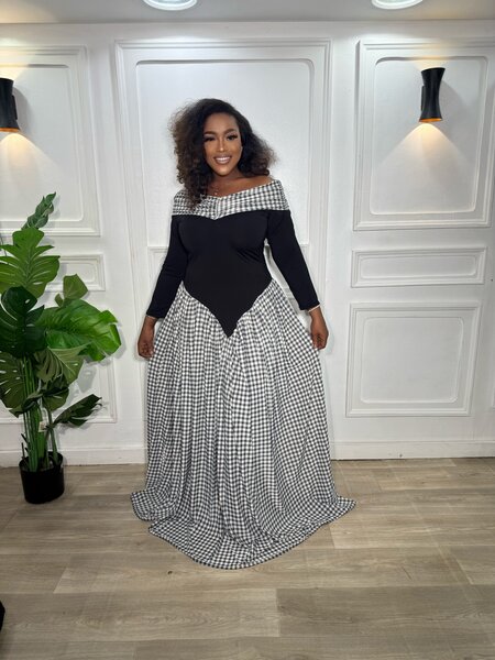 Robe longue élégante à carreaux