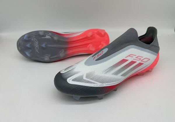 Chaussures de Football F50 adidas