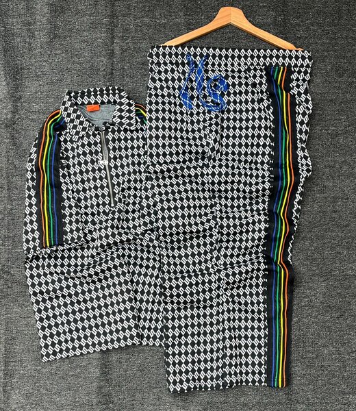 Ensemble sport multicolore élégant