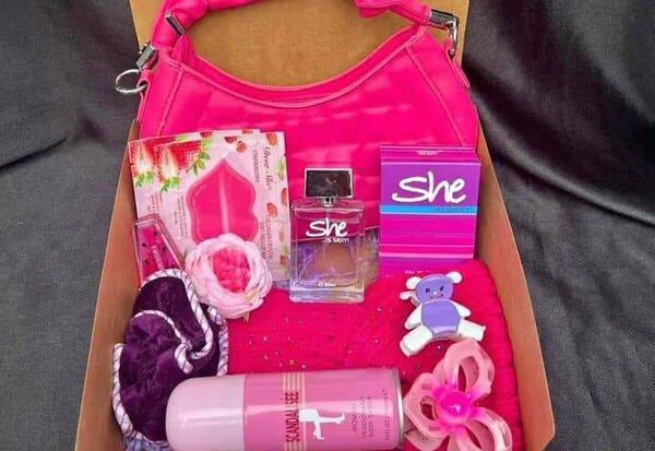 Trousse de beauté She - Parfum et accessoires