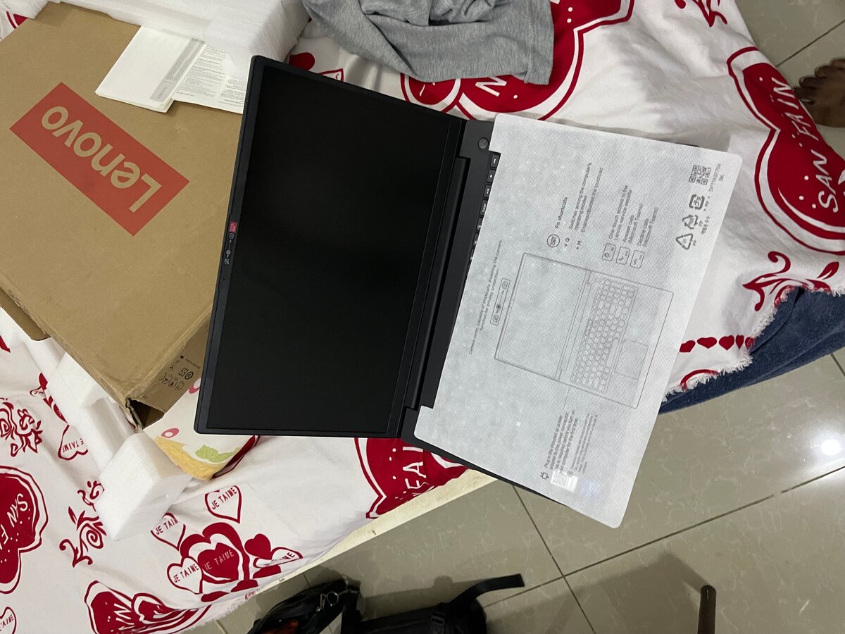 Laptop Lenovo 15.6 pouces