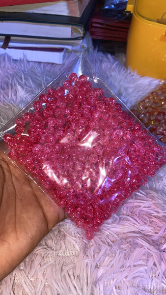 Perles Roses Éclatantes