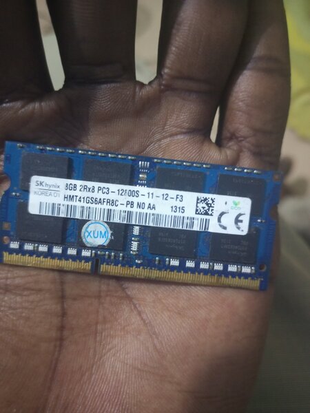 Mémoire RAM 8GB DDR3 SK Hynix