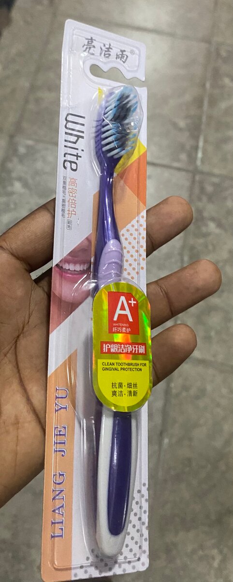 Brosse à dents White A+