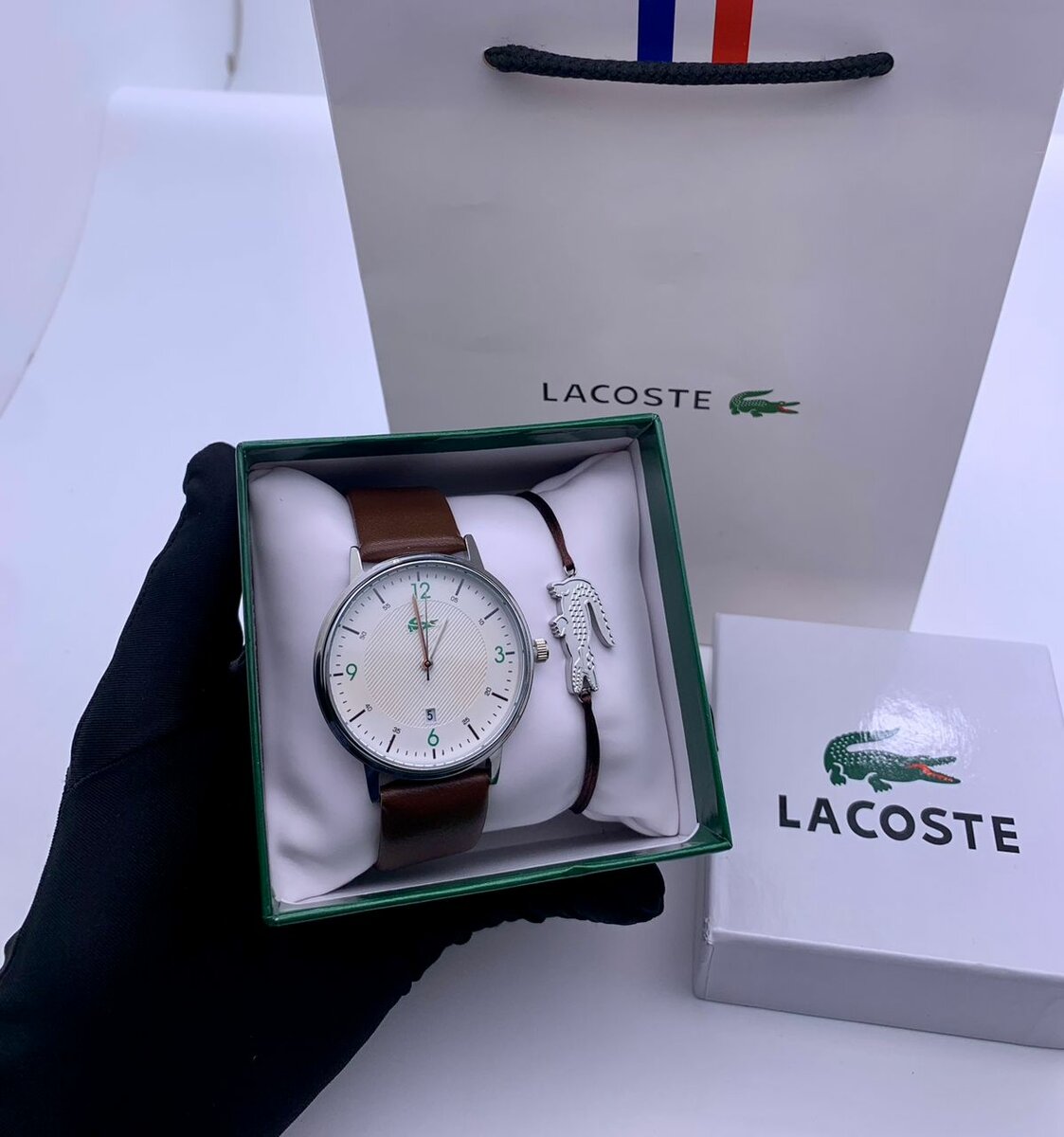 Montre Lacoste avec bracelet
