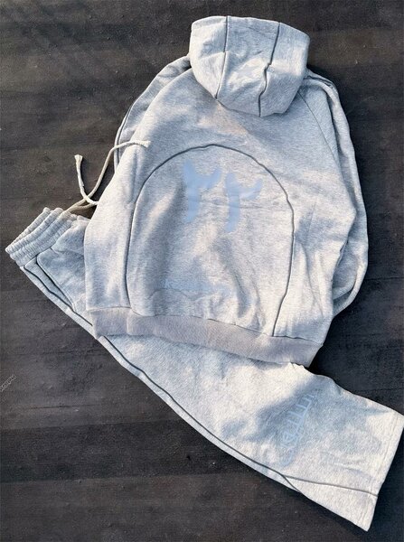 Ensemble de jogging moderne