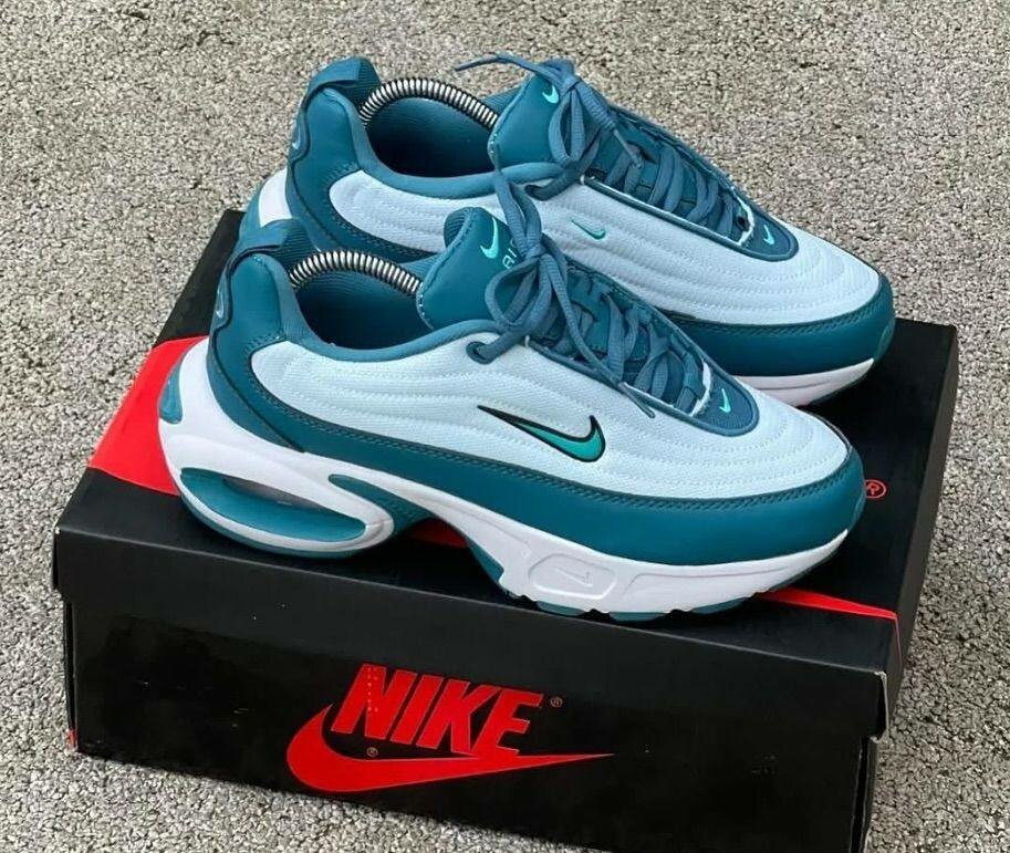 Baskets Nike Air Max modernes