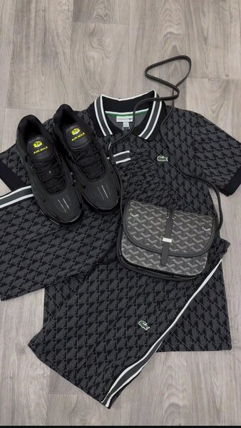 Ensemble survêtement Lacoste