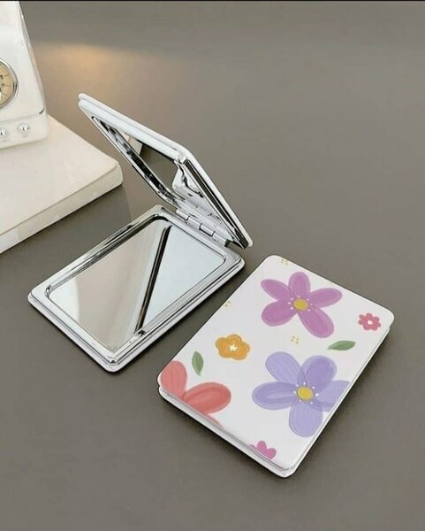 Miroir de poche fleuri