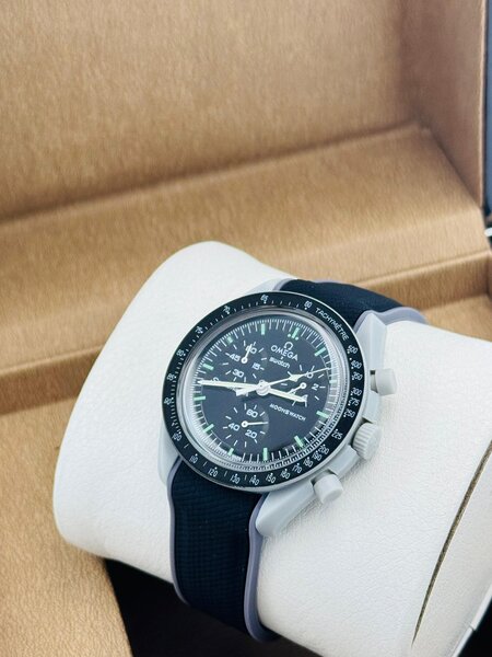 Montre chronographe élégante